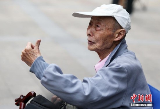 南京86岁老人再战高考已连续参加15年