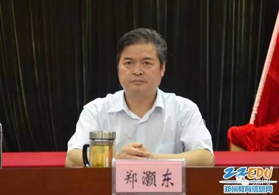 猜猜，昨天河南几个县委书记和总书记合影了？