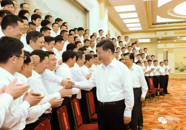 猜猜，昨天河南几个县委书记和总书记合影了？