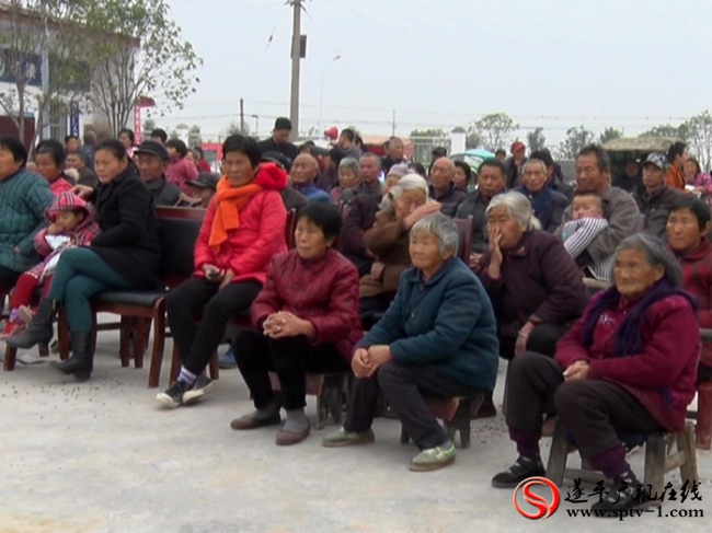 2016-11-15东起   老促会唱戏.avi_20161116_091036.163